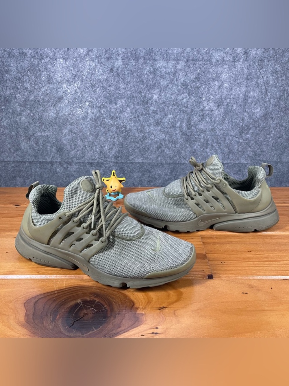 Nike Air Presto Mens Size 12 Sneaker Shoe Trooper Green 898020-200 Some Flaws